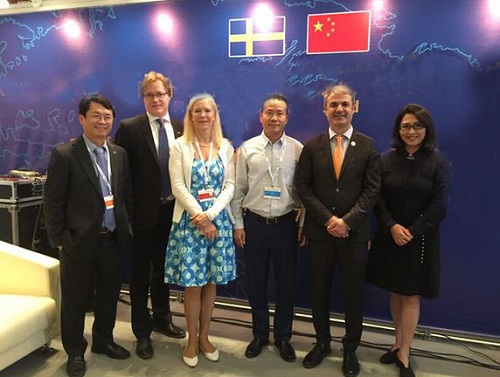 新華網(wǎng)采訪能源部長會議，赫茲曼被譽為&ldquo;中瑞合作典范&rdquo;